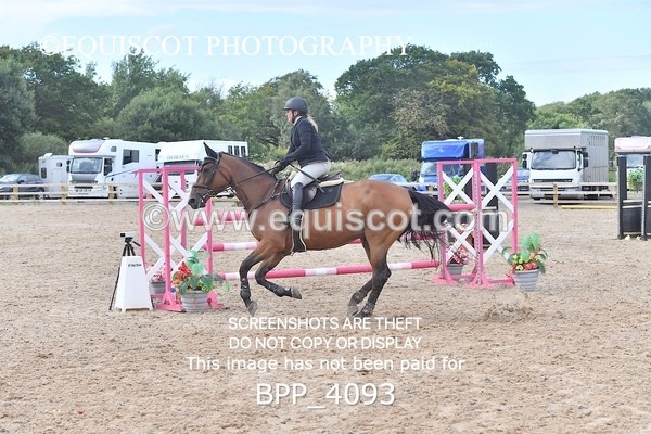 BPP_4093 - CLASS 8 Senior Newcomers/ 1.10m Open