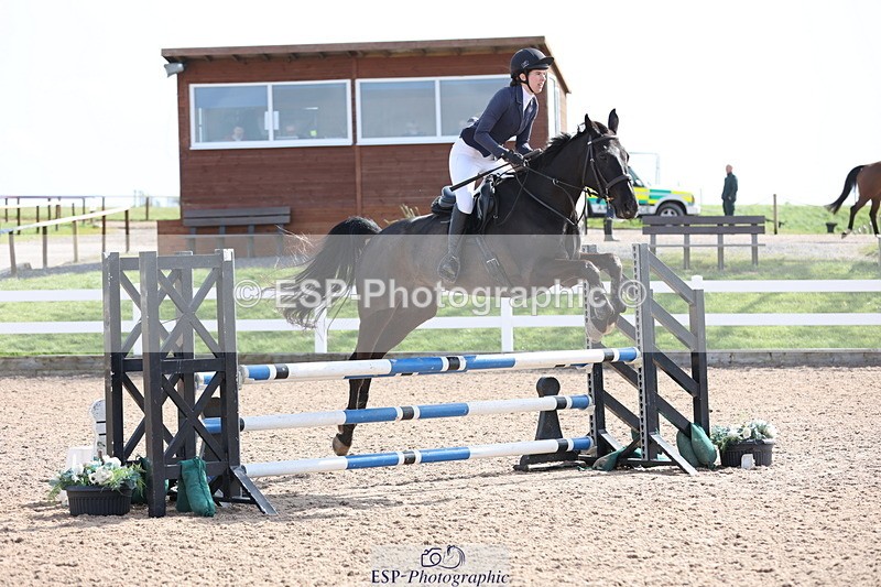 240406A-105936-02938 - Cls 20 British Novice and 90cm Open
