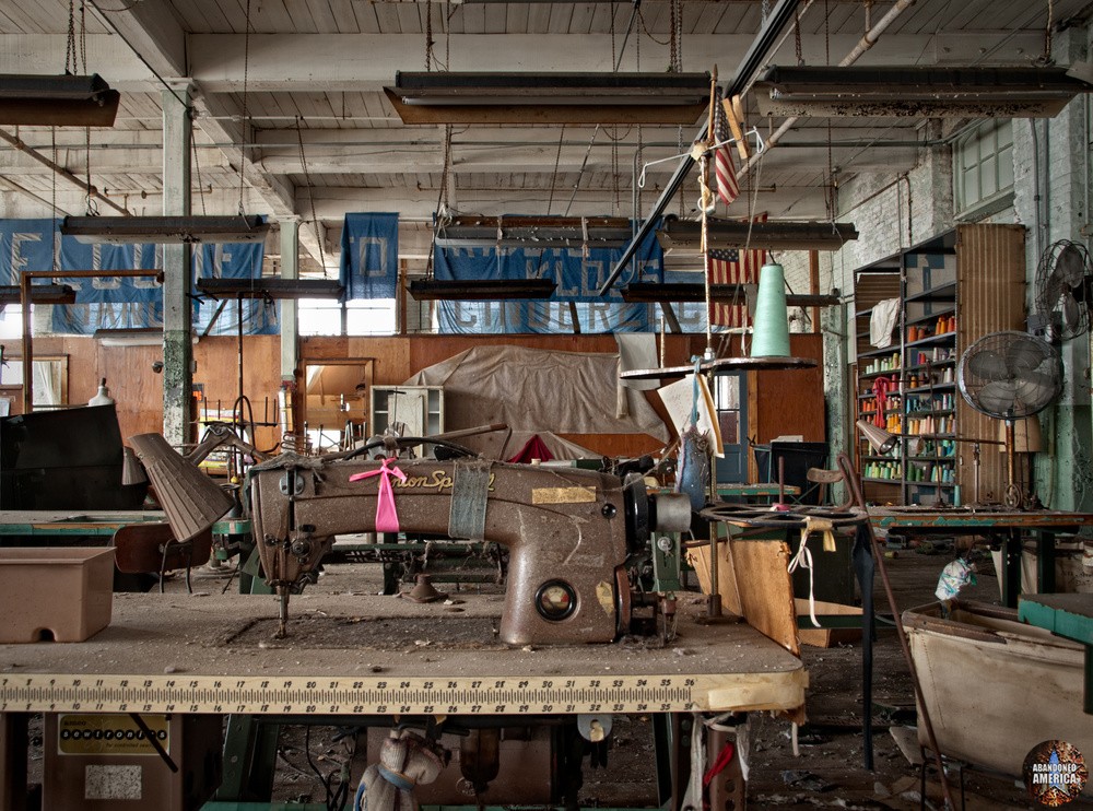 Children's Clothing Factory - Matthew Christopher Murray's Abandoned America