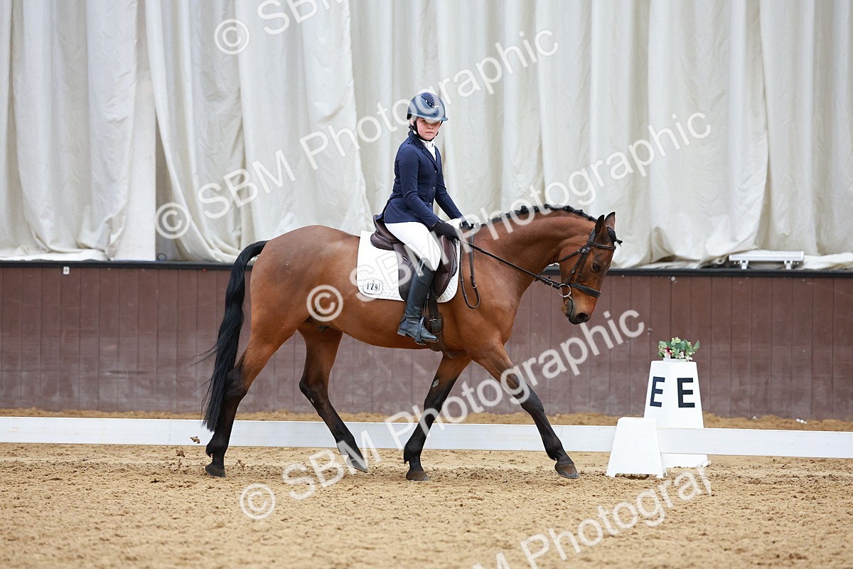 SBM_003240 - Class 11 - Novice 2