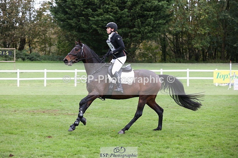 231022-133513-27779 - 503-JAGUAR.MAID-Isobel.Lole-TrotUp+SJ