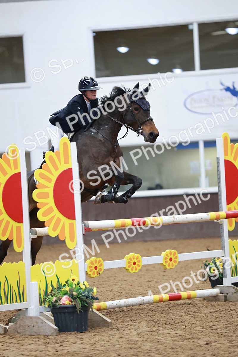 SBM_004102 - Class 11 - Senior Newcomers - 1.10m