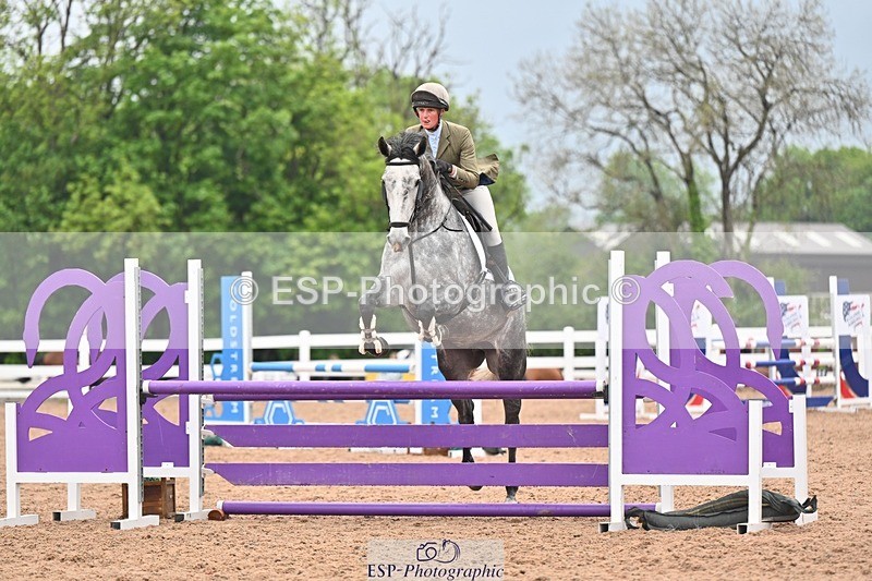 260508-090130-04301 - Cls 17 British Novice and 90cm Open