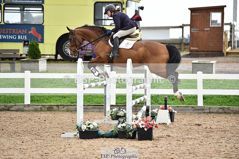 231013A-132152-01785 - Cls 3 1.05m Amateur Quali