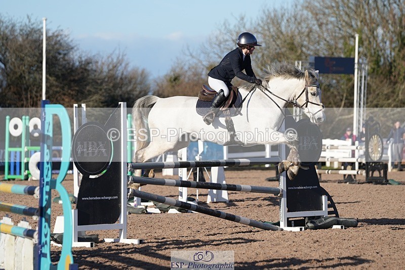 251130-121414-01157 - Cls 6 Blue Chip Pony Newcomers & 1m Open