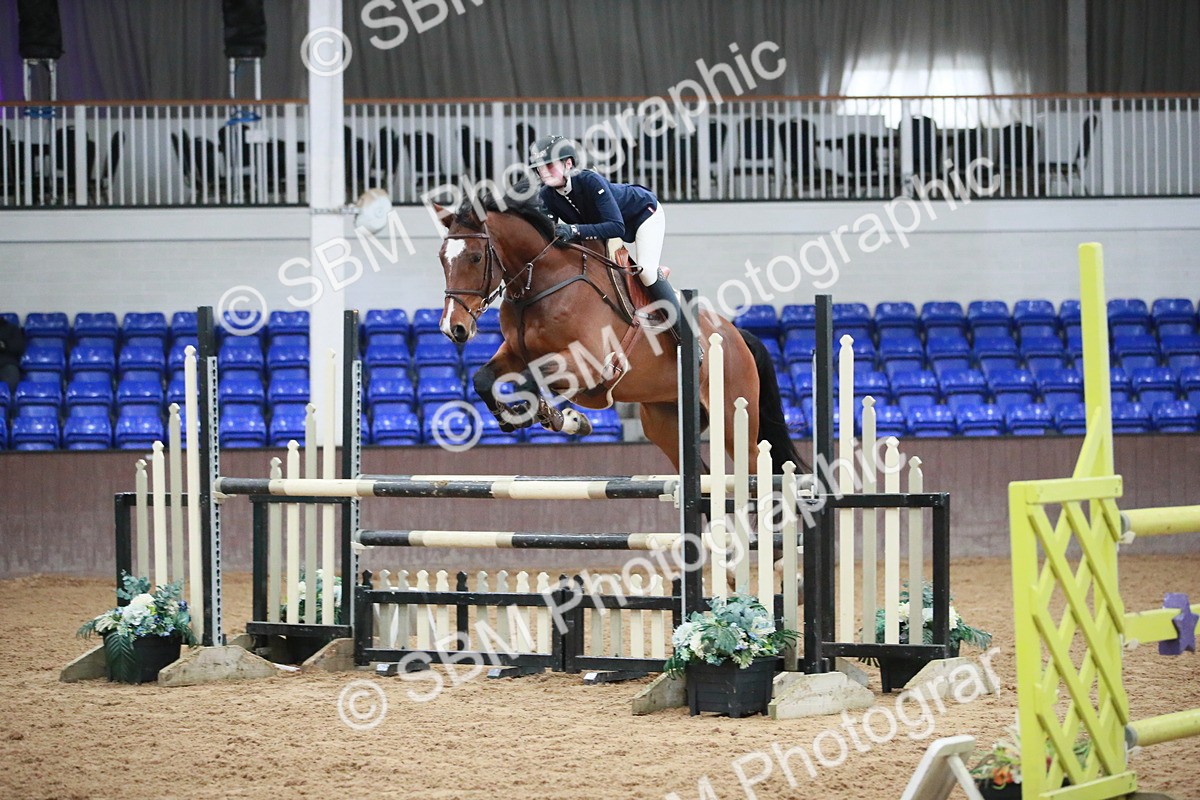 SBM_001017 - Class 4 - Senior Newcomers - 1.10m Open