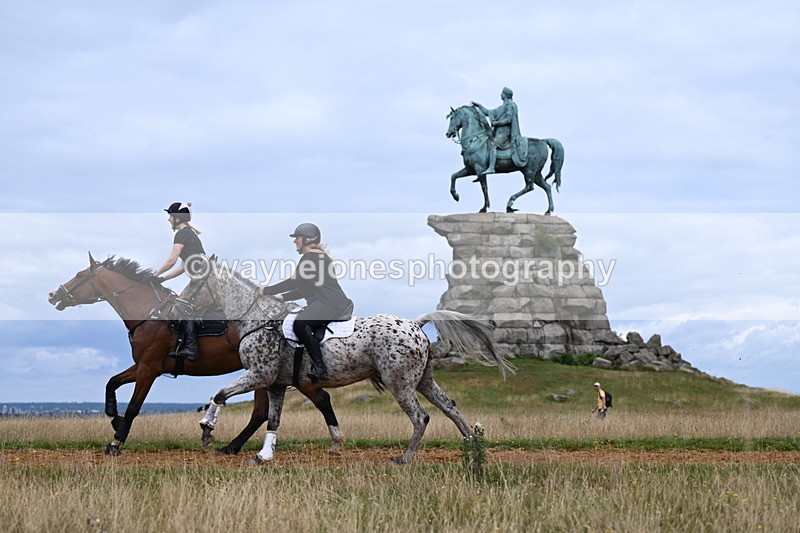 DSC_6337 - Time at Statue 12:17 to 12:44