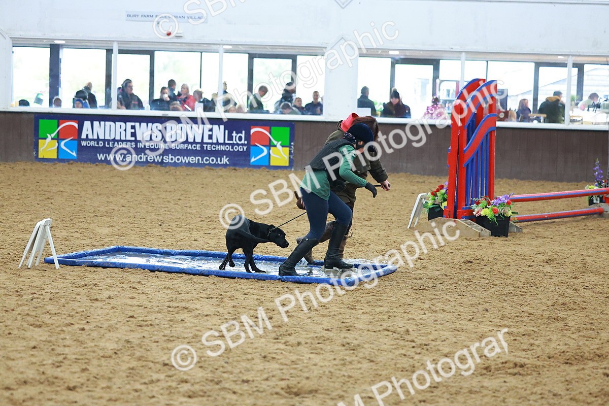 SBM_002428 - Class 3 - Horse & Hound (60cm)