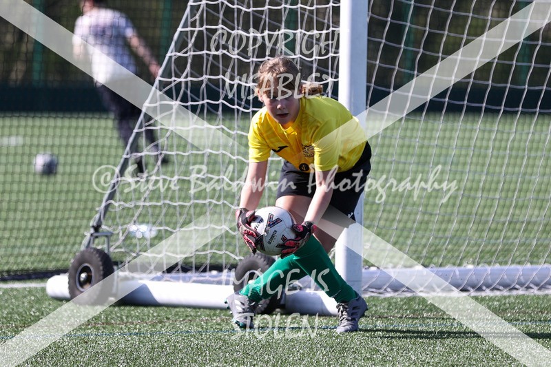 1DX30239 - 2026-03-21 FC Abbey Meads U9 Purple Girls V Stratton Juniors FC U9 Pheonix Girls