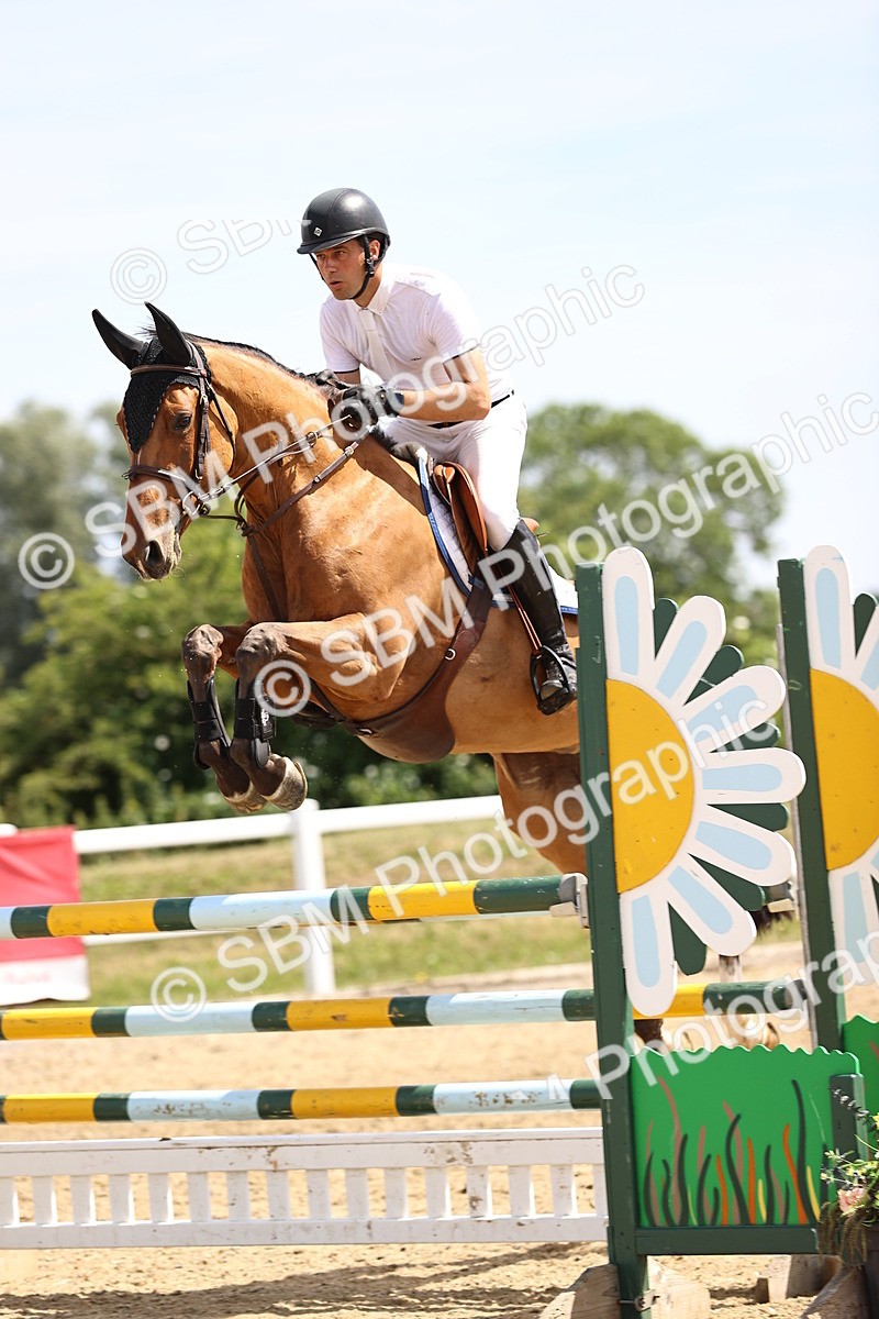 SBM_000619 - Class 15 - Redpost Equestian Senior Foxhunter - 1.20m