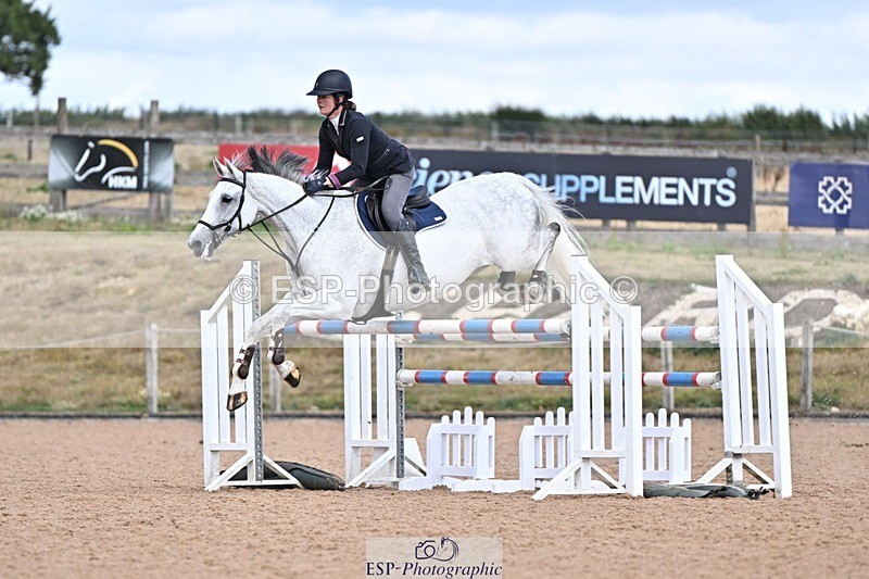 260819-144008-01180 - Cls 6 Foxhunter and 1.20m