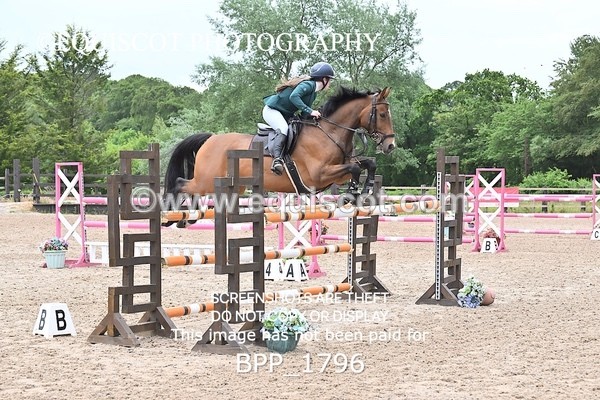 BPP_1796 - CLASS 15 SAT Senior Foxhunter/ 1.20m Open