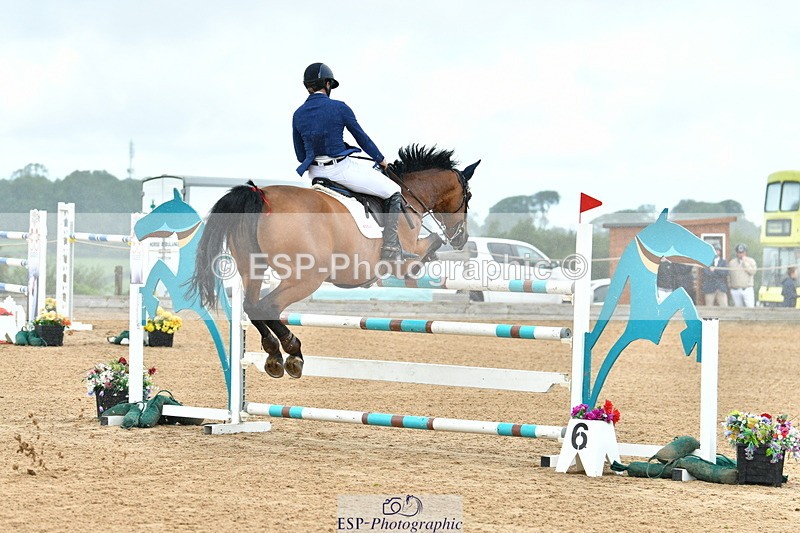 230723A-093125-10557 - Cls 4, 2 Star Small 1.30m