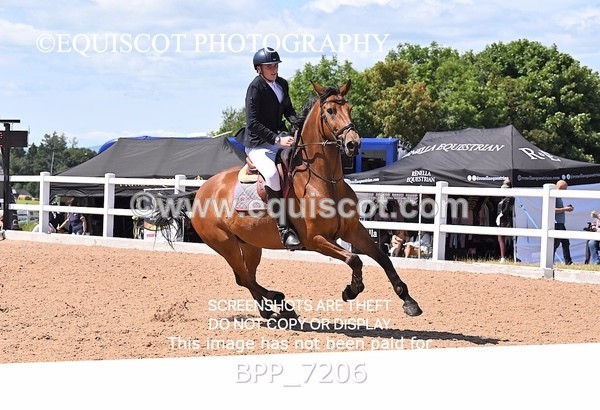 BPP_7206 - CLASS 14 FRI Nupafeeds Senior Dicovery/1m open