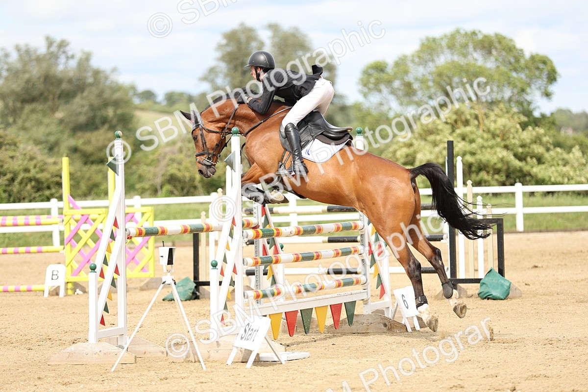 SBM_001404 - Class 5 - Senior Foxhunter - 1.20m