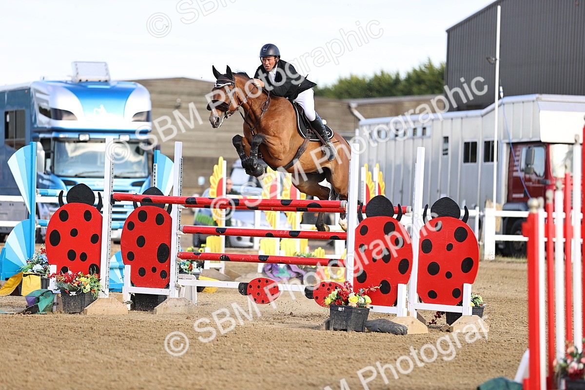 SBM_012352 - Class 11 - National 1.40m Open