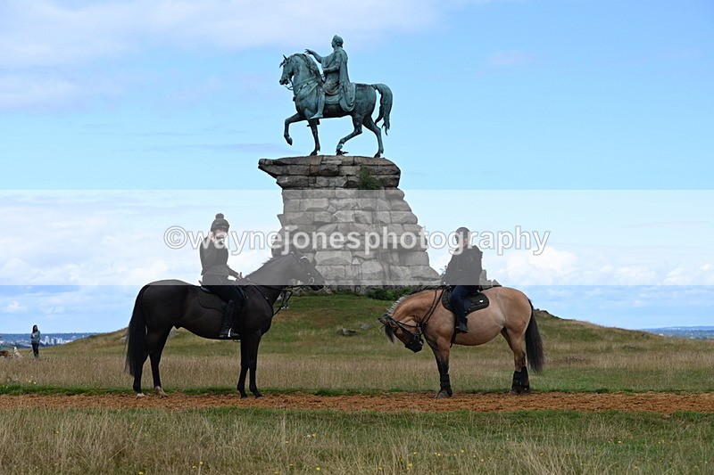DSC_8554 - Time at Statue 13:52 to 14:33