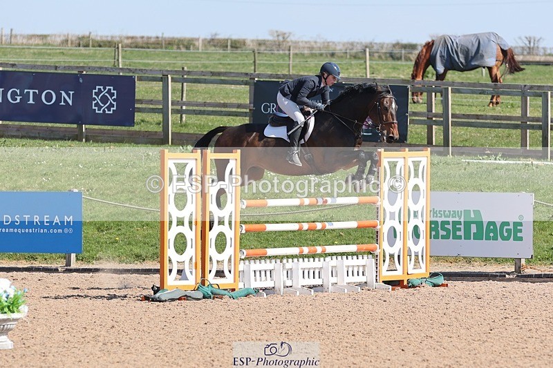 250402-130229-00689 - Cls 6 Foxhunter and 1.20m Open