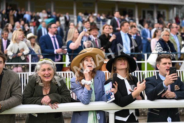150624-M-Macmillan Ride Of Their Lives-6237 - 12.30pm Macmillan Ride of Their Lives