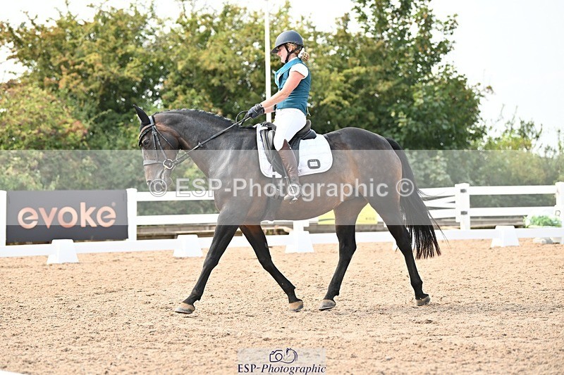 250816-152511-05850 - 036-Georgina.YoungMinuet1v