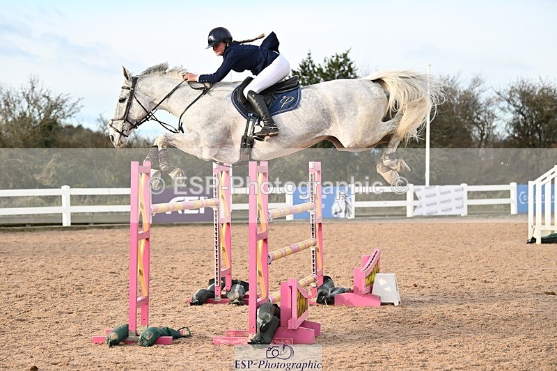 241208-135710-01845 - Cls 22 Foxhunter and 1.20m Open