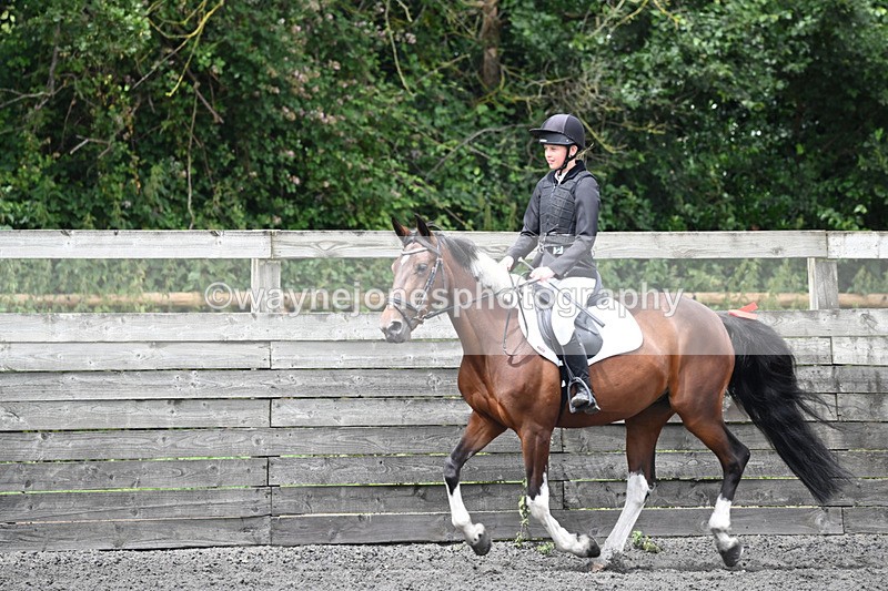 WJ6_0393 - Class 13 Novice 60cm