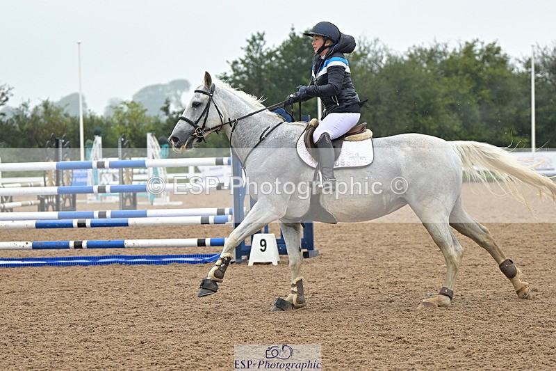 240925A-141254-01077 - Cls 5 Foxhunter and 1.20m Open