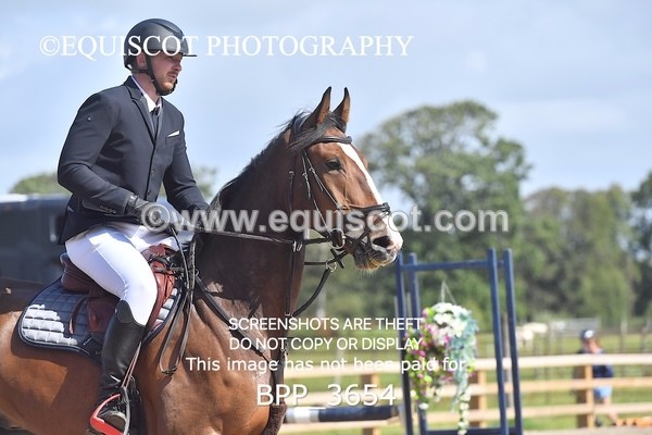 BPP_3654 - CLASS 4 Senior BritiNovice/ 90cm Open