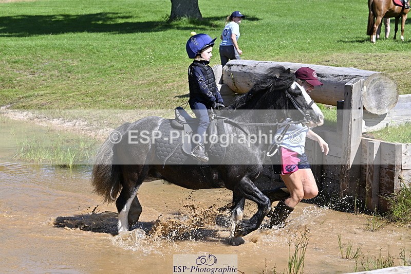 240728B-111636-01399 - Gemma's Group XC