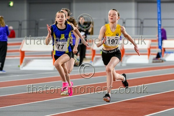 AgeInd25SUN-922956 - Track Female Set One