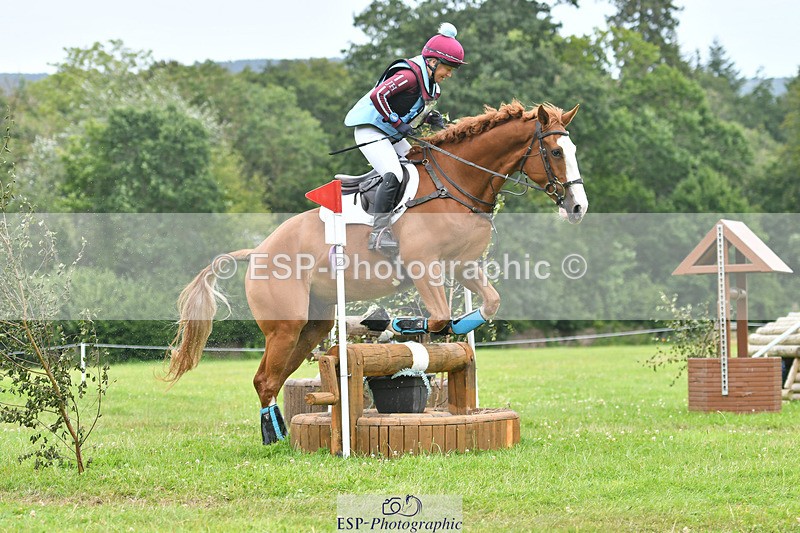 240804-142334-15094 - 562-Jill_Holt-TIGER_ROLL