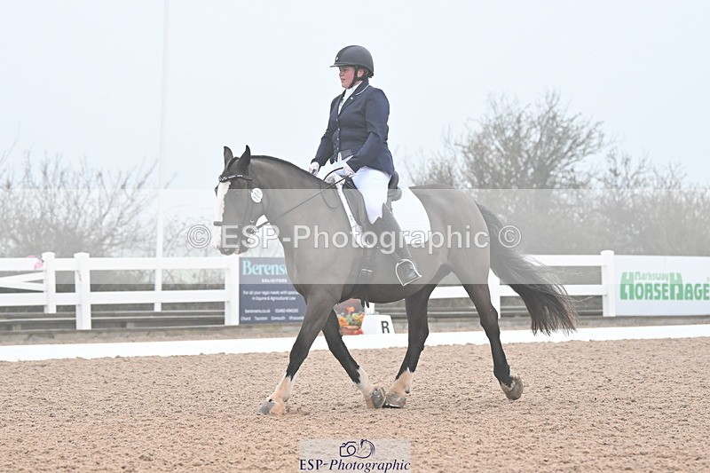 240217A-100442-00524 - 101-Chloe.Walton-La.Comtesse.Noire