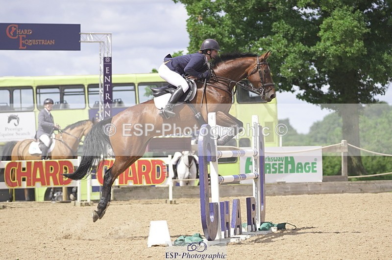 230806A-130506-02125 - Cls 14 Snr Foxhunter & 1.20m Open