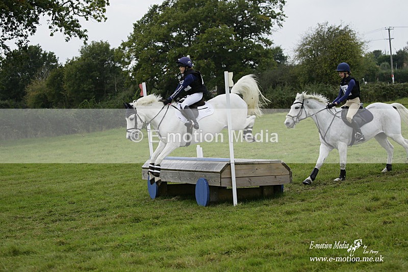  WWHT 171021 2134 - Novice Pairs (0.80m)  17/10/21