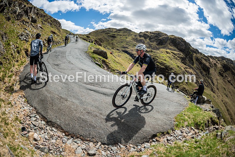 114831 - Hardknott Hairpin 11.00 - 12.00