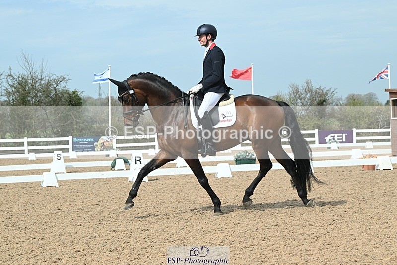 250403-103915-01514 - 048-Angus.Corrie-Deane-Maigret.VD.Watermolen