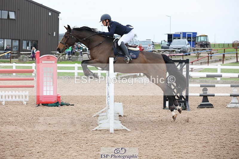 241101A-115818-01574 - FRI Cls 5 Newcomers and 1.10m Open