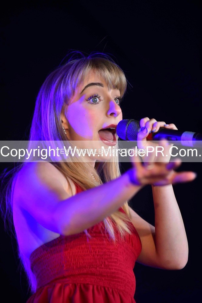 SH4_2174 - Lizzie Stanway