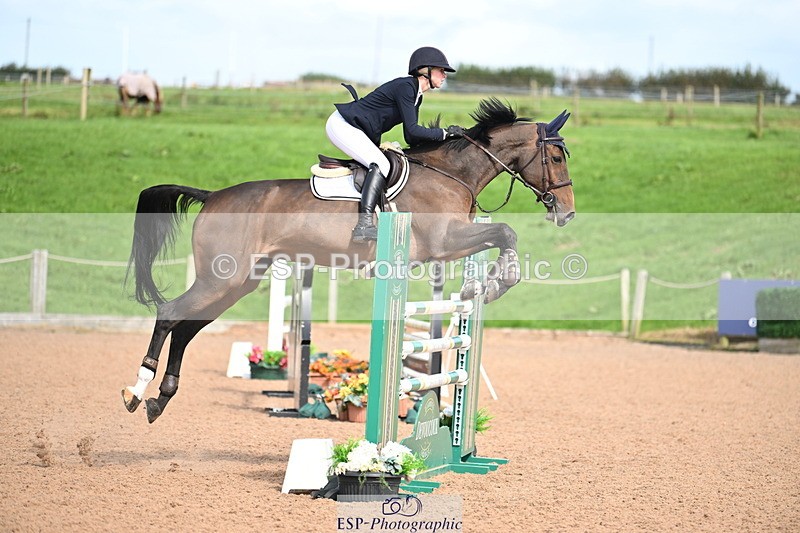 240912A-141125-02128 - Cls 5 National 1.30m Open