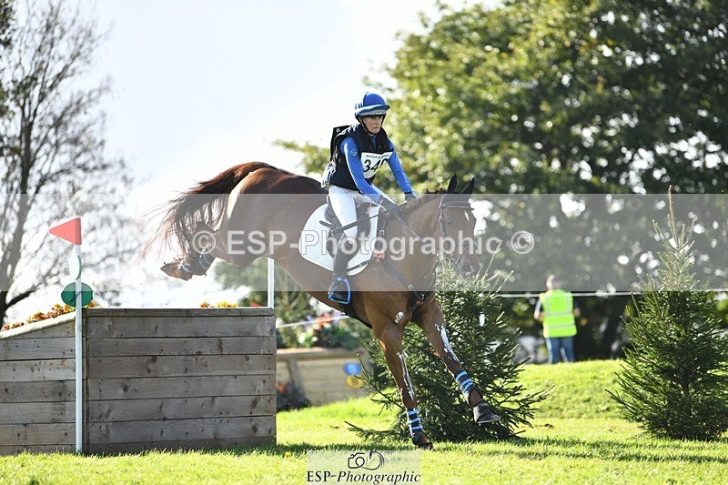 231022-142811-29020 - 340-SIDNEY.MOON-Lisa.Maynard-XC