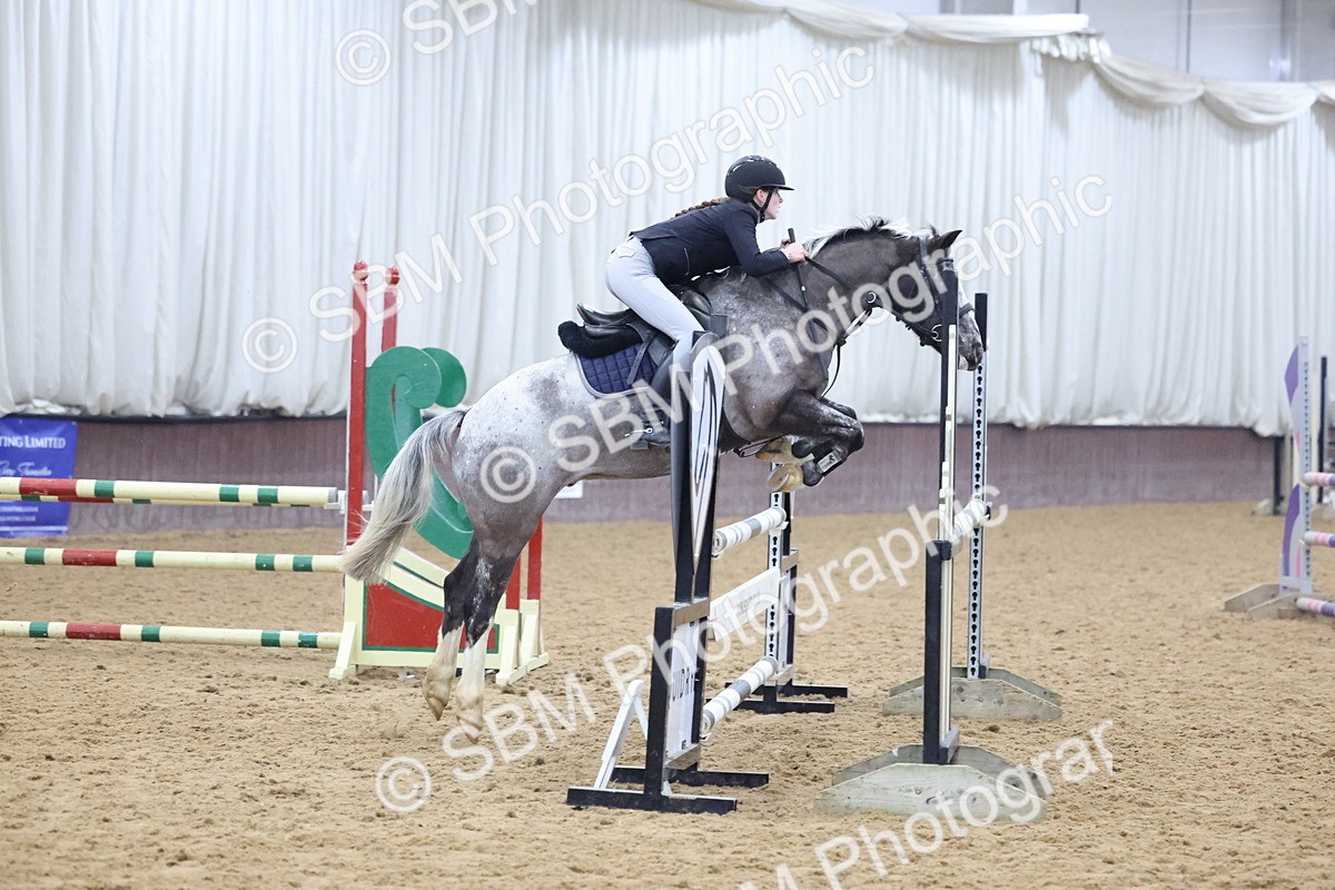 SBM_003236 - Class 11 - Blue Chip Pony Newcomers - 1.00m Open