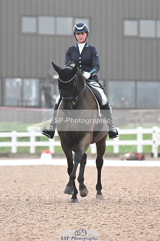 240217A-095201-00641 - 218-Jessica.Davies-Nemo.II