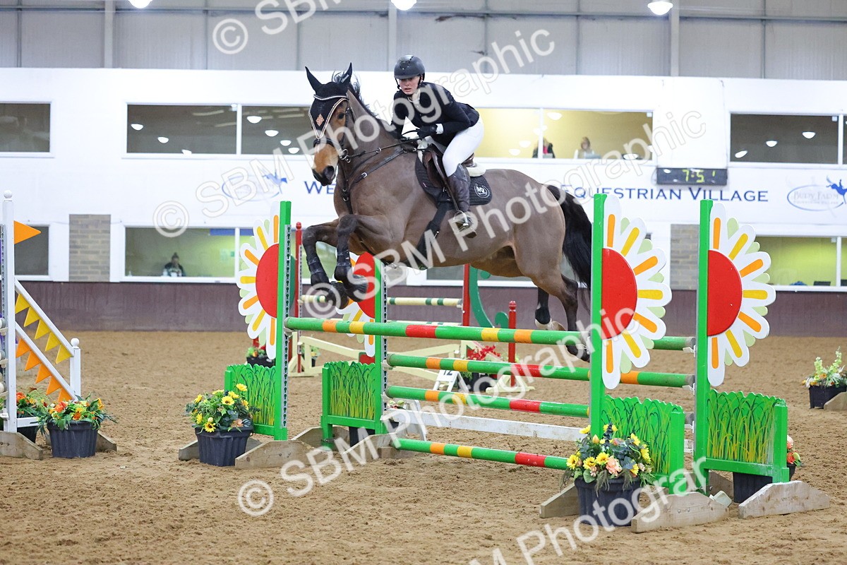 1I0A4742 - Class 9 - Senior Newcomers/ 1.10m Open