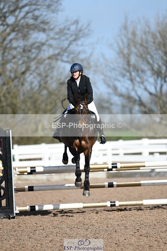 250330-102903-06129 - Cls 32 British Novice and 90cm
