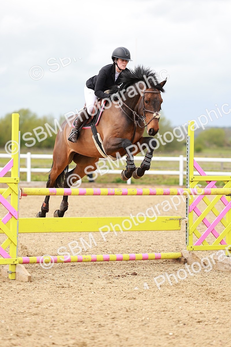 SBM_002508 - Class 10 - Senior Newcomers - 1.10m