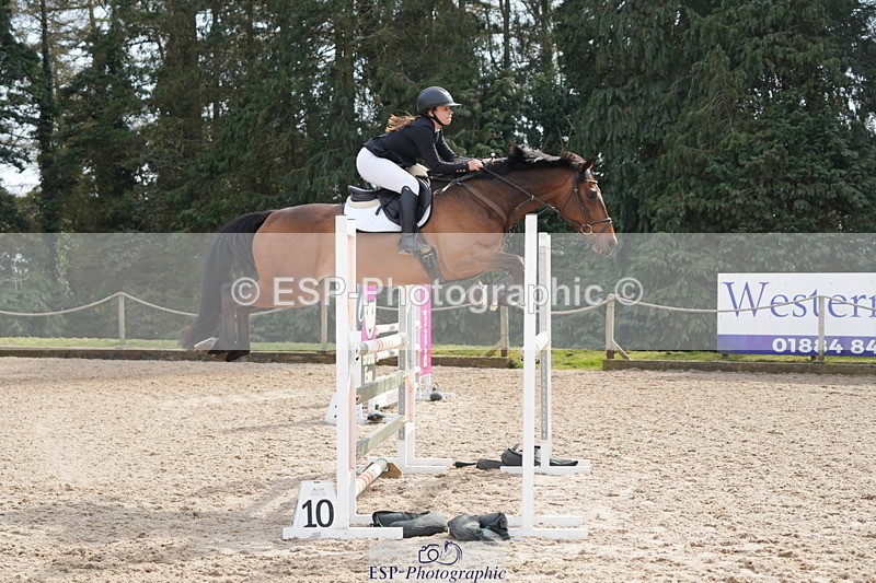 260322A-130024-01764 - 12 Newcomers 1m 10 Open