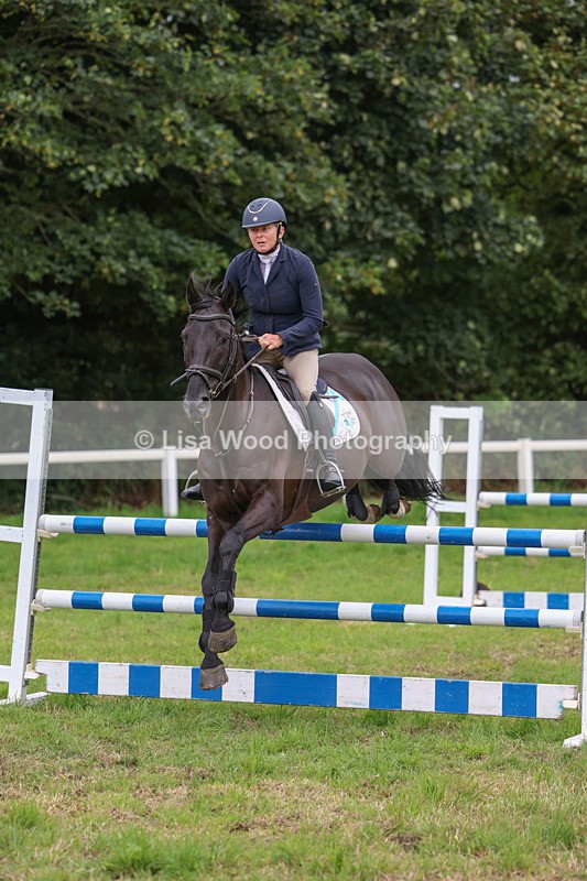 3E7A8129 - Class 7: Senior Newcomers/1.10m open