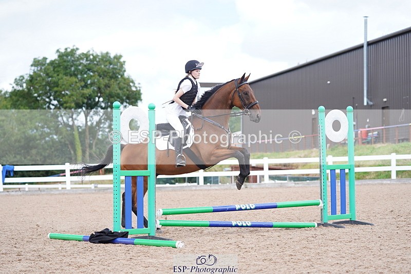 240809A-140110-01113 - Chase Me Charlie