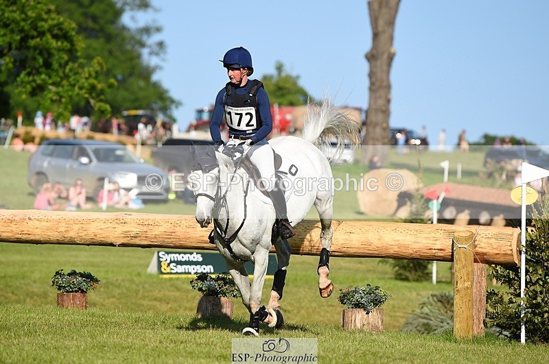 230527-181020-13753 - 172-VELOUMANI_TESS_LY-Aliene_Ruyter-XC