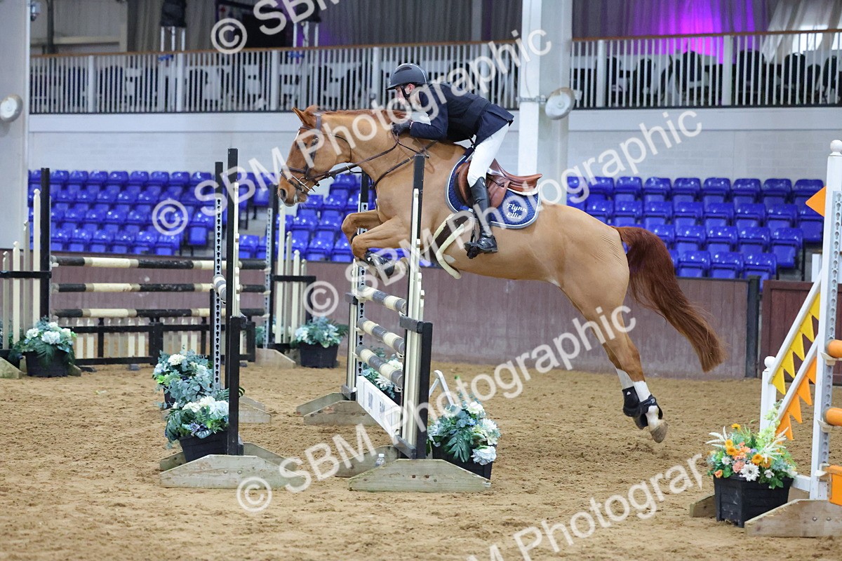 1I0A4991 - Class 9 - Senior Newcomers/ 1.10m Open
